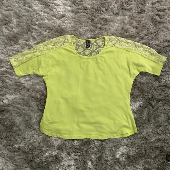 Casual Studio Tops - Casual Studio Lace Tee